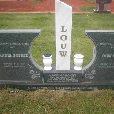 LOUW Fred 1934-2004 &amp; Sophie 1937-2004
