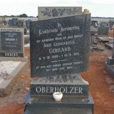 OBERHOLZER Arrie Gerhardus Gerard 1948-1972