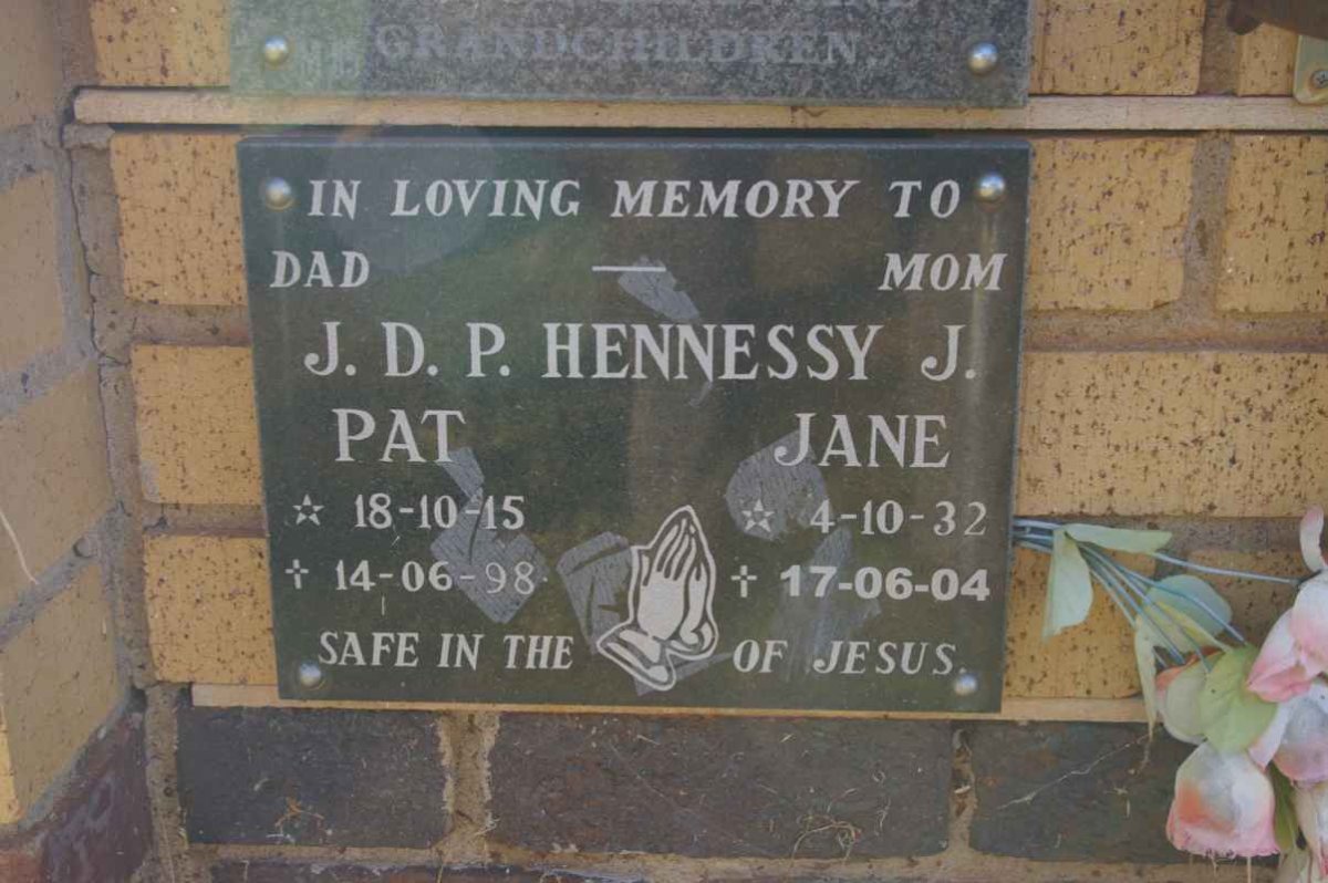 HENNESSY J.D.P. 1915-1998 &amp; J. 1932-2004