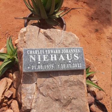 NIEHAUS Charles Edward Johannes 1935-2022