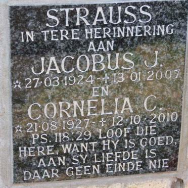STRAUSS Jacobus J. 1924-2007 &amp; Cornelia C. 1927-2010
