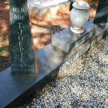 ENGELBRECHT Tjoepie 1917-1974