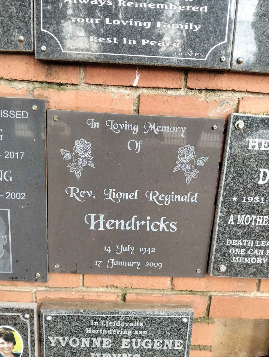 HENDRICKS Lionel Reginald 1942-2009