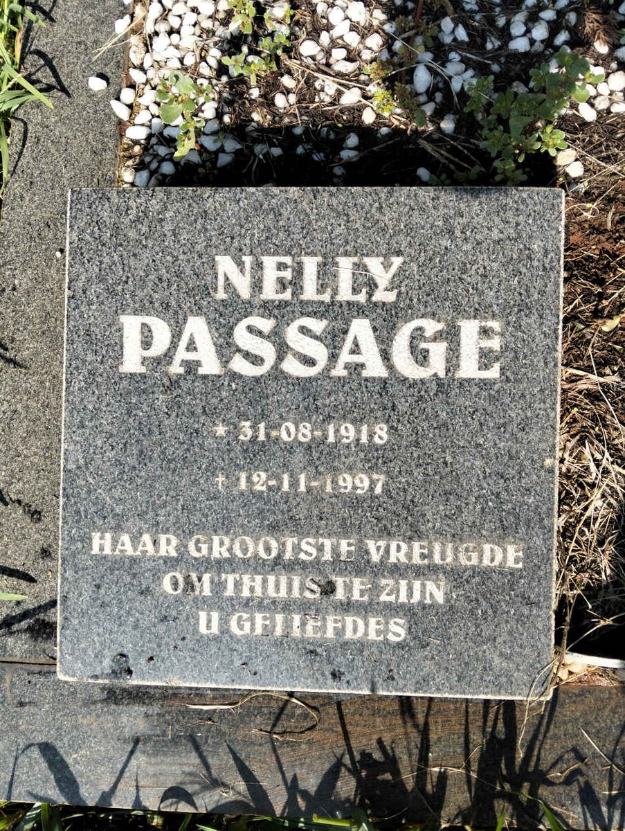 PASSAGE Nelly 1918-1997