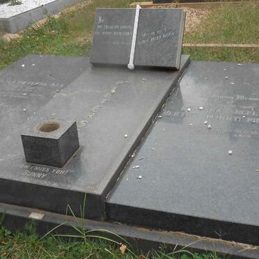 PIETERSE J.J. 1905-1979 :: PIETERSE Bertha nee DYASON :: ANGEL Barbara nee DYASON