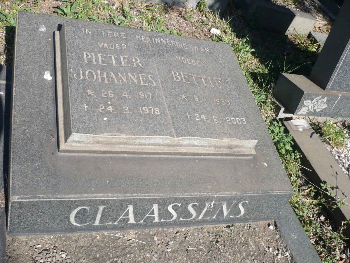 CLAASSENS Pieter Johannes 1917-1978 &amp; Bettie 1930-2003