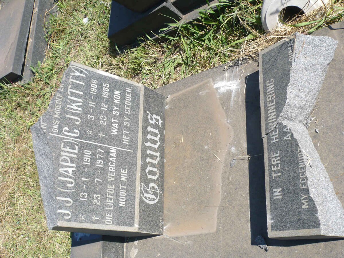 GOUWS J.J. 1910-1977 &amp; C.J. 1908-1985