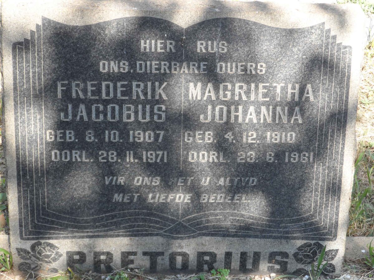 PRETORIUS Frederik Jacobus 1907-1971 &amp; Magrietha Johanna 1910-1961