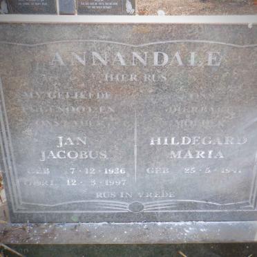 ANNANDALE Jan Jacobus 1936-1997 &amp; Hildegard Maria 1941-