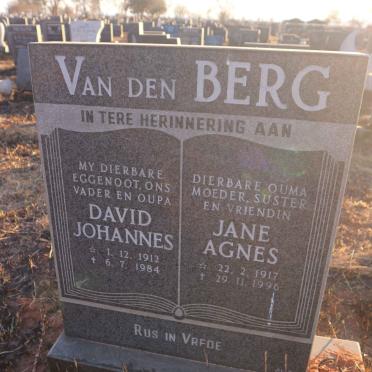 BERG David Johannes, van den 1912-1984 &amp; Jane Agnes 1917-1996