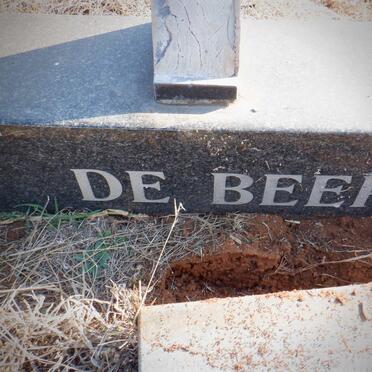 BEER Frederick Stephanus, de 1938-2002