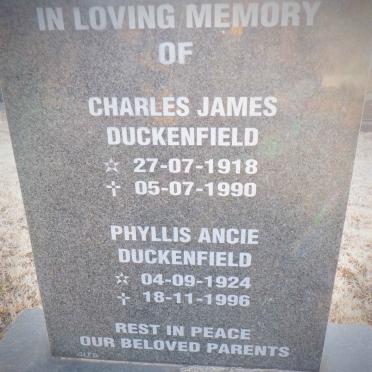 DUCKENFIELD Charles James 1918-1990 &amp; Phyllis Angie 1924-1996