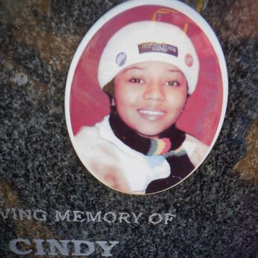 GONÇALVES Manuel 1938-1995 &amp; Maria Lucilla de Barros 1937-2015 :: GONÇALVES Cindy 1989-2007