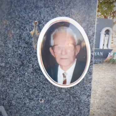 GOUVEIA Julio, de 1911-1996 &amp; Herminia PESTANA 1909-1985