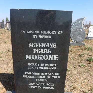 MOKONE Sellwane Pearl 1971-2009