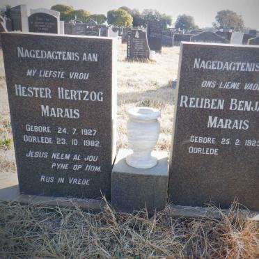 MARAIS Reuben Benjamin 1923- &amp; Hester Hertzog 1927-1982