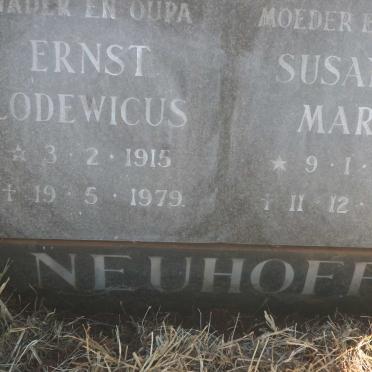 NEUHOFF Ernst Lodewicus 1915-1979 &amp; Susanna Maria 1915-1985