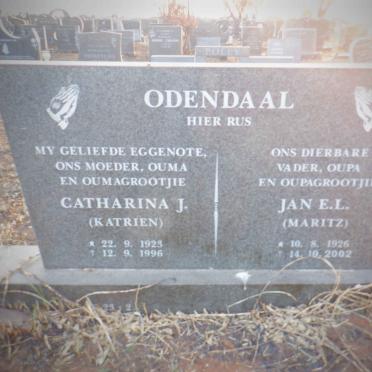 ODENDAAL Jan E.L. 1926-2002 &amp; Catharina J. 1923-1996