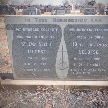 OELOFSE Gert Jacobus 1912-1997 &amp; Selena Nellie 1915-1978