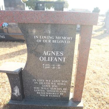 OLIFANT Agnes 1971-1999