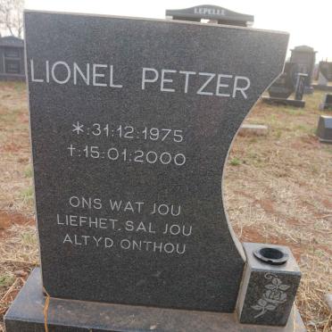 PETZER Lionel 1975-2000 