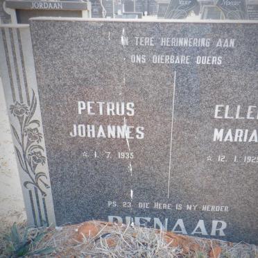 PIENAAR Petrus Johannes 1935-  &amp; Ellen Maria 1929-
