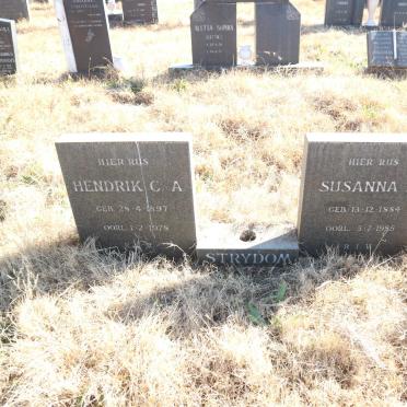 STRYDOM Hendrik C.A. 1897-1978 &amp; Susanna E. 1884-1985