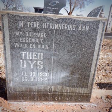 UYS Theo 1930-1992