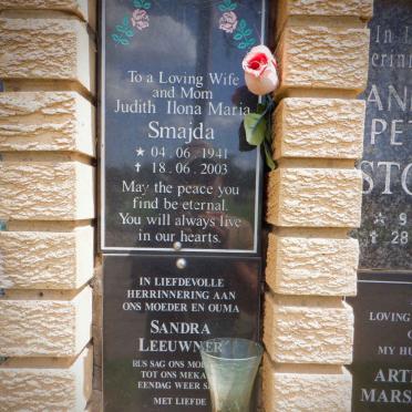 SMAJDA Judith Ilona Maria 1941-2003 :: LEEUWNER Sandra 1953-200? 