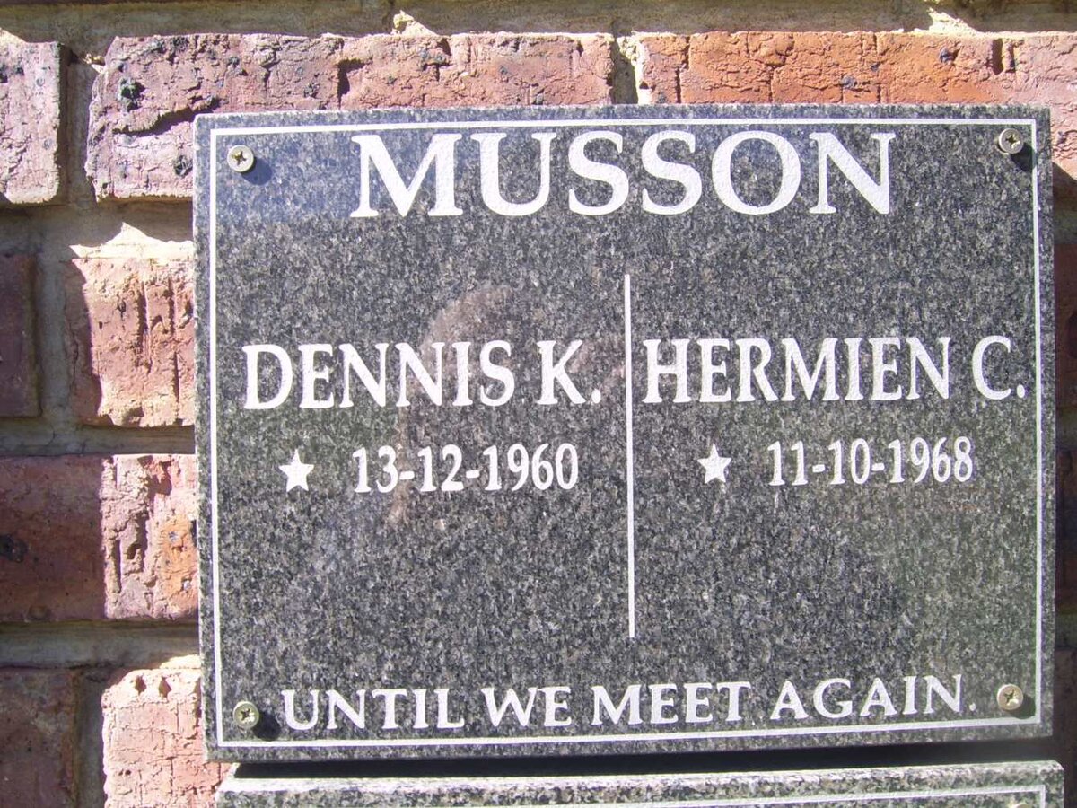 MUSSON Dennis K. 1960- &amp; Hermien C. 1968-