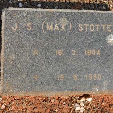 BENECKE William Lucas 1877-1965 &amp; Johanna Jacomina 1880-1970 :: STOTTER J.S. 1904-1980