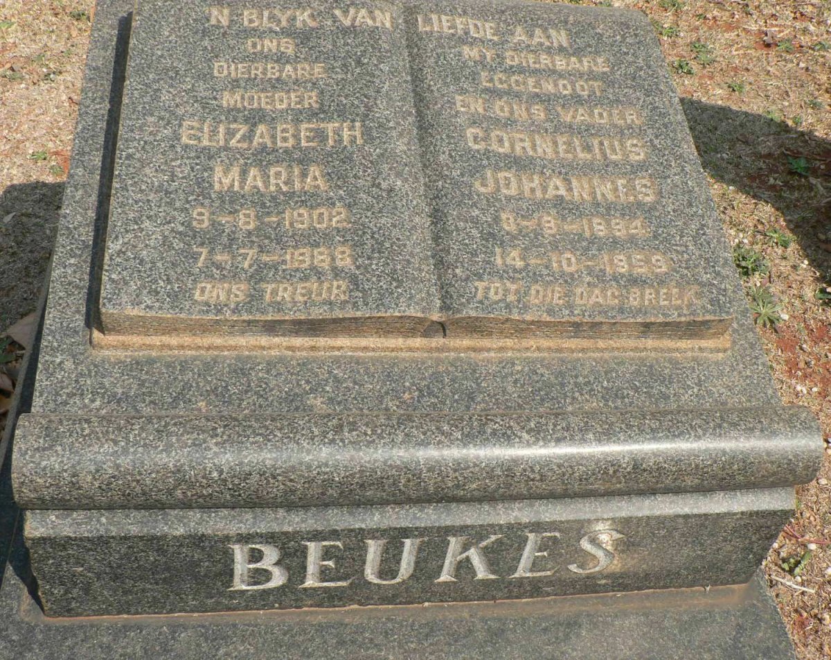 BEUKES Cornelius Johannes 1894-1959 &amp; Elizabeth Maria 1902-1968