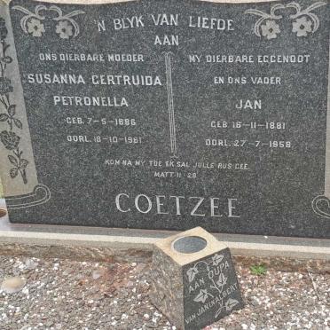 COETZEE Jan 1881-1958 &amp; Susanna Gertruida Petronella 1886-1961