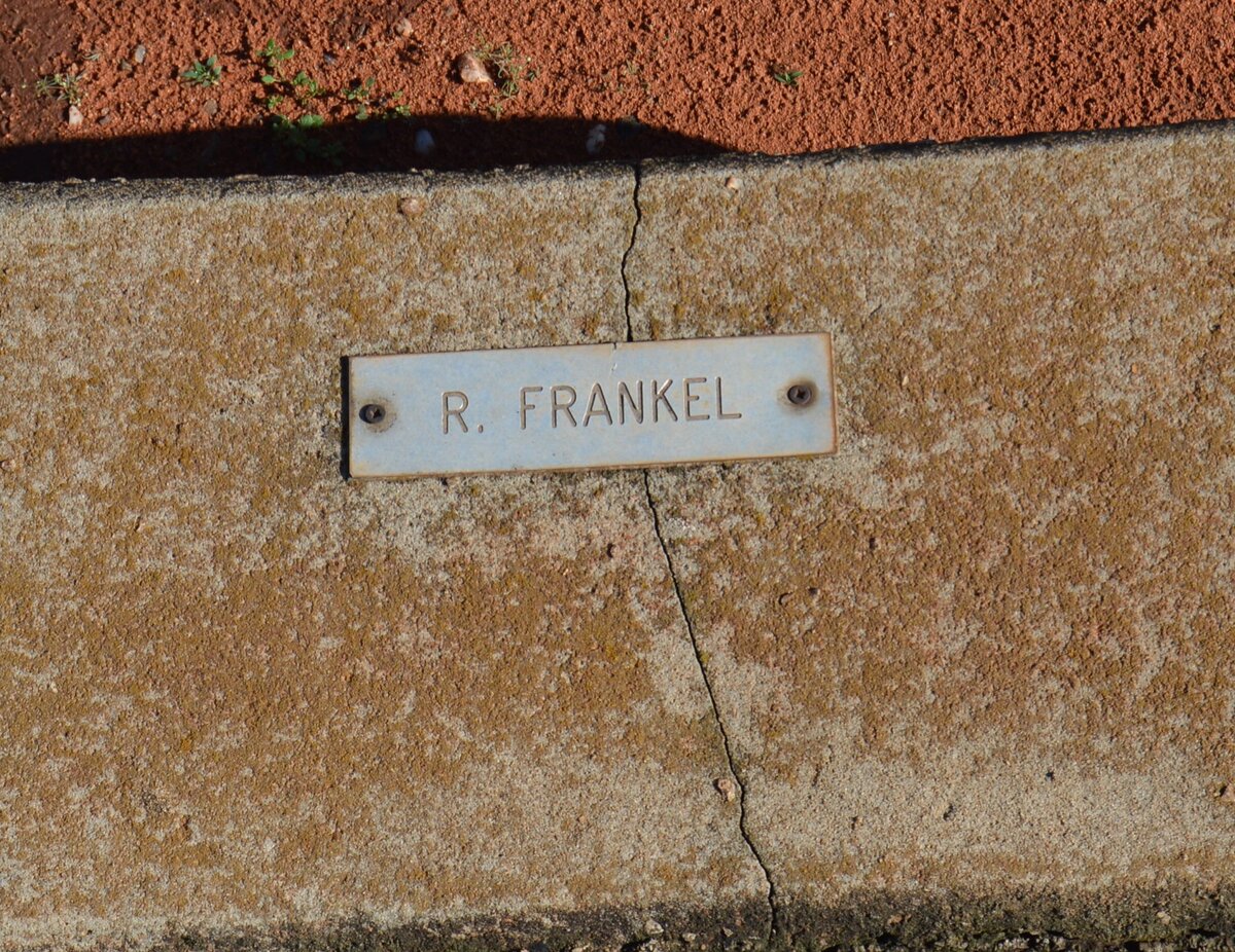 FRANKEL R.