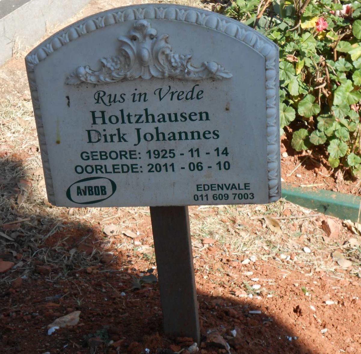 HOLTZHAUSEN Dirk Johannes 1925-2011