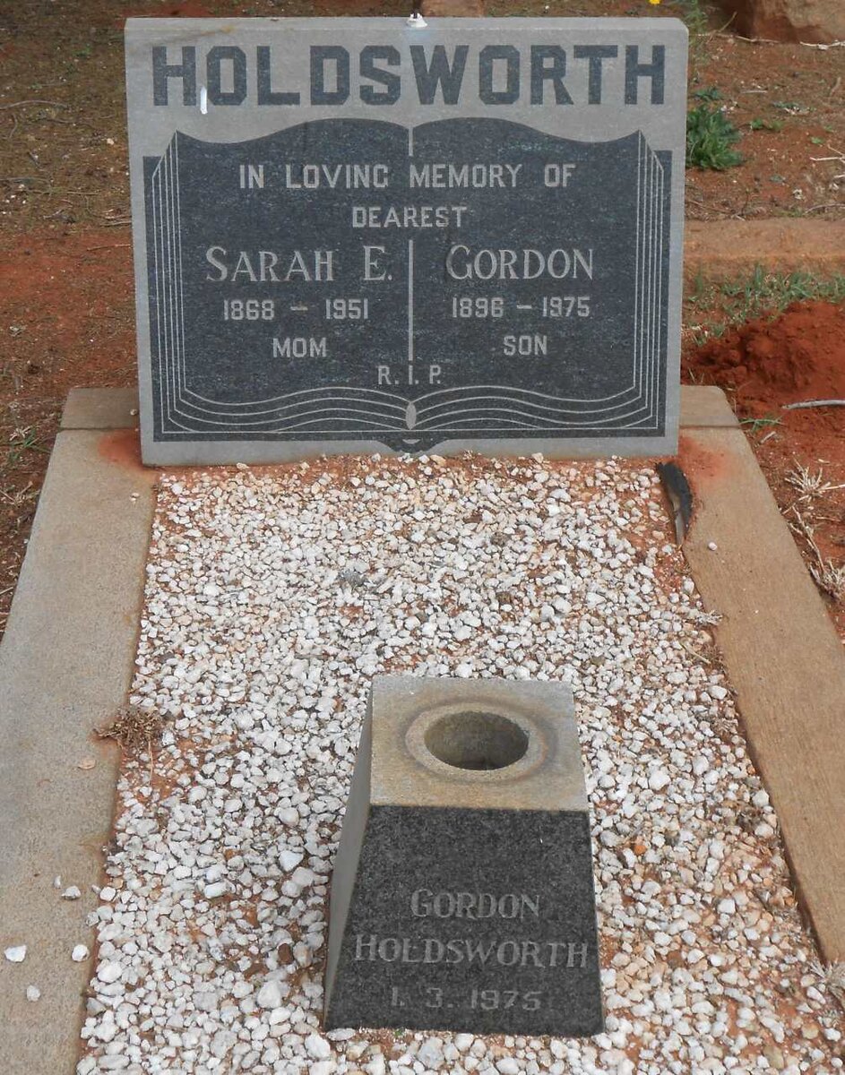 HOLDSWORTH Sarah E. 1868-1951 :: HOLDSWORTH Gordon 1896-1975