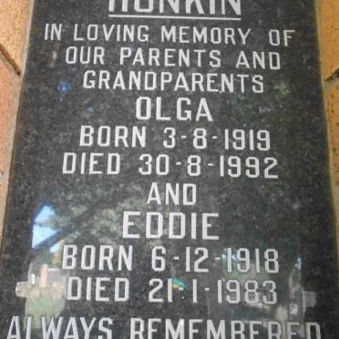 HUNKIN Eddie 1918-1983 &amp; Olga 1919-1992