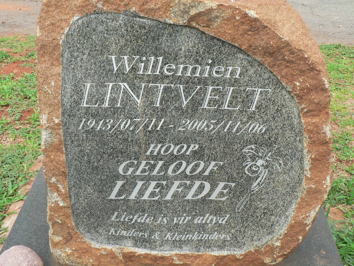 LINTVELT Willemien 1943-2006