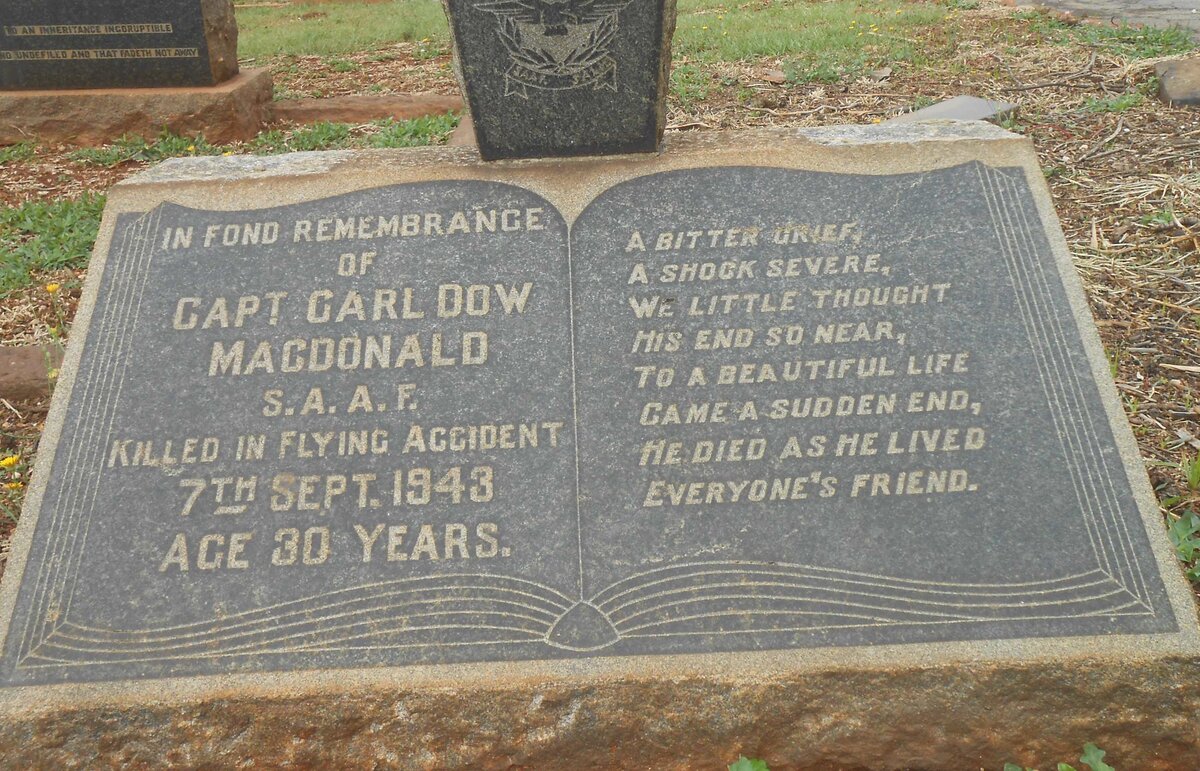 MacDONALD Carl Dow -1943