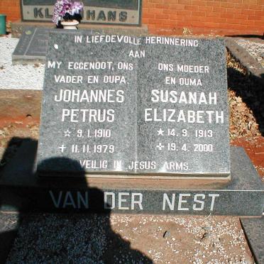NEST Johannes Petrus, van der 1910-1979 &amp; Susanah Elizabeth 1913-2000