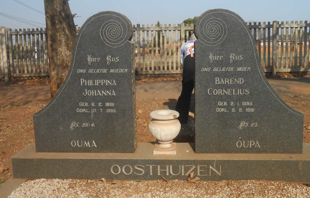 OOSTHUIZEN Barend Cornelius 1895-1981 &amp; Philippina Johanna 1891-1985