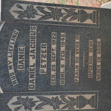 PETZER Daniël Jacobus 1922-1945