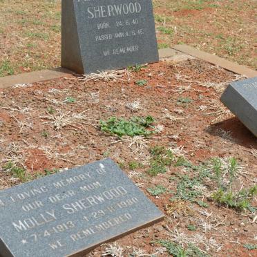 SHERWOOD Charles Lewus 1906-1978 &amp; Molly 1913-1980 :: SHERWOOD Peter Charles 1940-1945