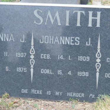 SMITH Johanna J. 1907-1975 :: SMITH Johannes J. 1909-1998 :: SMITH Elizabeth 1913-1944