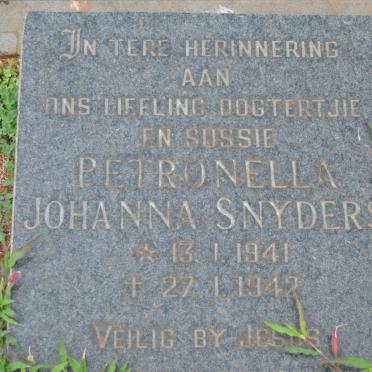 SNYDERS Petronella Johanna 1941-1942