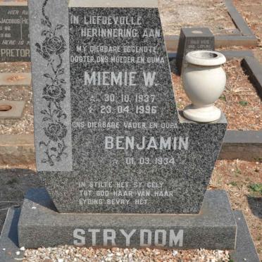 STRYDOM Benjamin -1934 &amp; Miemie W. 1937-1996
