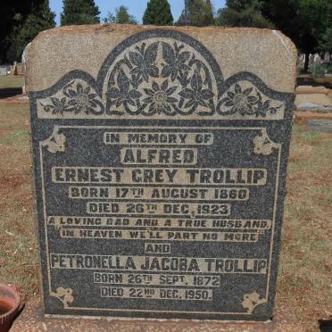 TROLLIP Alfred Ernest Grey 1860-1923 &amp; Petronella Jacoba 1872-1950