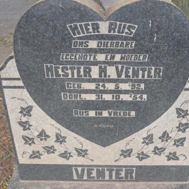 VENTER Hester H. 1892-1954 :: VAN ROOYEN Catherina Margaretha nee MOMBERG 1916-1969