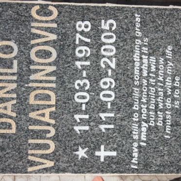 VUJADINOVIC Danilo 1978-2005