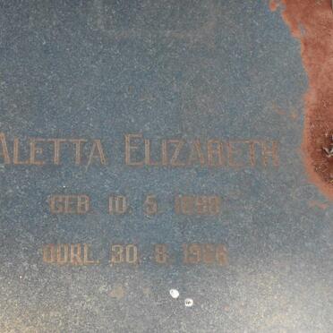 VUUREN Andries J., Janse van 1896-1953 &amp; Aletta Elizabeth 1898-19?6